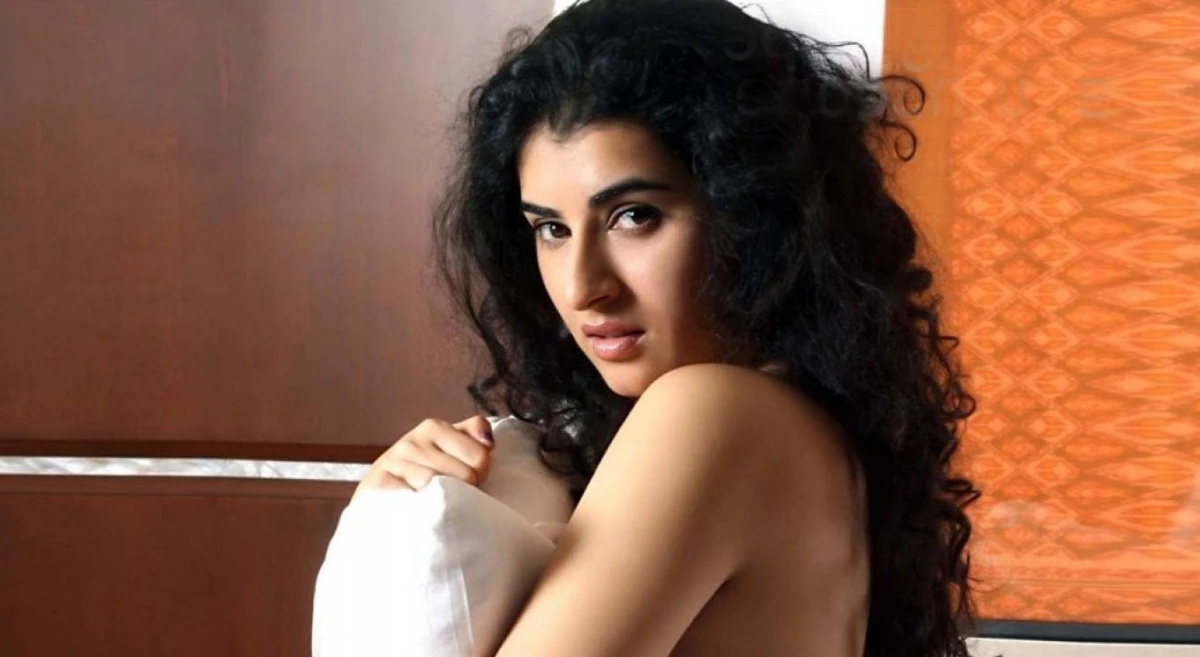 “நம் வீட்டு பெண் என்றார்கள்... ஆனால் ஆதரவு இல்லை” – மனம் திறந்த நடிகை அர்ச்சனா சாஸ்திரி